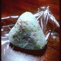 saoriiin☆'s cooksnap of when they made 黒胡椒のパンチがきく～♪カニマヨおにぎり.
