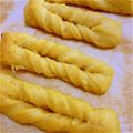 ゆじゅロイヤル's cooksnap of when they made ハチミツみそのさつまいもスティックパン.