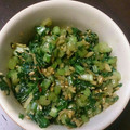 comma's cooksnap of when they made カブの葉と生姜のごま油炒め（ご飯のせ）.
