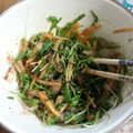 とみんぱす's cooksnap of when they made 水菜と柿の簡単サラダ.