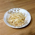 Yakkocco's cooksnap of when they made だしの素で作る！もやしのピリ辛炒め.