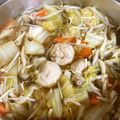 ikumaro's cooksnap of when they made たっぷりキノコのサプライズ鍋★ダイエット.