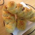 mapi0711's cooksnap of when they made HB 青のり香る♡チーズちくわパン.