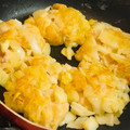 さんちゃん（╹◡╹）'s cooksnap of when they made 鶏胸肉と玉ねぎの唐揚げ風味の落とし焼き♪.