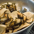 babibabi7's cooksnap of when they made 大根と梅干と塩昆布の簡単即席漬.