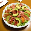 こうまさmam's cooksnap of when they made 柿の海老とアボカドの生ハムサラダ♪.