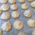 katsuobushi's cooksnap of when they made 卵白焼き菓子イチゴ味ver..