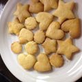 みお母ちゃん's cooksnap of when they made やっぱり*型抜きクッキー.