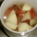 toshiebaba's cooksnap of when they made 疲労回復！　りんごとシナモンのスープ.