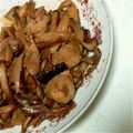 LilyLouis's cooksnap of when they made 舞茸＆エリンギとチキンのピリ辛炒め.