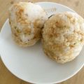 3姉妹ちゃんママ's cooksnap of when they made 天かす♪おにぎり.