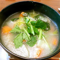 どらM＆K's cooksnap of when they made うちのお雑煮♪鶏だしと水菜が決めて.