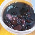 ユーロン's cooksnap of when they made 甘さ控えめ☆ふっくらツヤツヤ黒豆　.