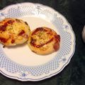 Ｔｏｍさん's cooksnap of when they made 米粉とコーンミールの✿ミニウィンナーパン.