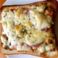 miyuyu28's cooksnap of when they made ゆで卵でエッグハムチーズトースト.