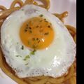 ちゃまのすけ☆'s cooksnap of when they made 3つの材料だけで簡単♪目玉焼きうどん.