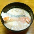 あいあい811's cooksnap of when they made 塩鮭の大吟醸酒粕汁.