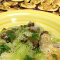ゃぁゃ's cooksnap of when they made 鶏手羽元となめことキャベツの煮込み.
