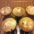 meiyui's cooksnap of when they made ブルーベリーとクリームチーズ★マフィン.