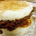 KAMM's cooksnap of when they made 焼き肉のたれで簡単！ライスバーガー.