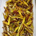 まなゆうねねママ's cooksnap of when they made 余った皮でもう一品★サツマイモのきんぴら.