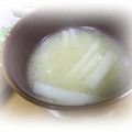 ゆけり３兄弟's cooksnap of when they made 我が家の定番☆じゃがいもと玉ねぎの味噌汁.