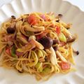 RLママン's cooksnap of when they made 我が家のキノコとベーコンの醤油焼きそば.