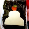 〜お鶴〜's cooksnap of when they made お正月☆鏡餅のキャラ弁♪.
