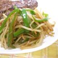 アズーロコンパクト's cooksnap of when they made ５分で出来る　もやピー炒め.