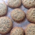 oyuking's cooksnap of when they made サク★ほろっ♪ 片栗粉deごまクッキー.