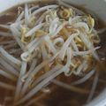 ラリー＆サラ's cooksnap of when they made 子供も身体もニッコリ☆もやし生姜ラーメン.