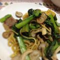 meg0831's cooksnap of when they made 豚肉と小松菜の醤油やきそば.