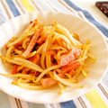 Marrietty's cooksnap of when they made ♡もやしとハムとかまぼこの炒めもの.