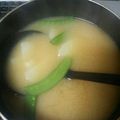 nanonappy's cooksnap of when they made 絹さやとじゃが芋★味噌汁.