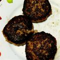 あやっころりん's cooksnap of when they made 簡単食パン♪ハンバーグ.