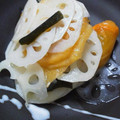 ぴろいたまご's cooksnap of when they made お正月の箸休めに♪れんこんと柿の酢の物.