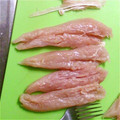reabi's cooksnap of when they made 鶏ささみの筋取り♪.