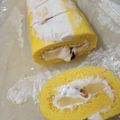 ハチ8コロ8's cooksnap of when they made HMで簡単♥ぷるとろっプリンロールケーキ.