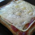 ☆shizu's cooksnap of when they made 食べやすい♪ハムチーズトースト☆.
