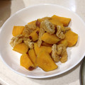 おぅく's cooksnap of when they made 塩麹の揚げとサツマイモ煮.
