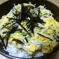 450μmの天体観測's cooksnap of when they made 簡単＊しらすマヨチーズのたまご丼.