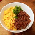 まつばらゆき's cooksnap of when they made 日常に彩りを加える、鮮やか三色丼.