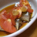 conn's cooksnap of when they made さんまの煮付け*トマト乗せ.