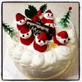 naopreza's cooksnap of when they made クリスマスケーキの苺のサンタデコ.