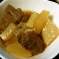 umespa's cooksnap of when they made 赤身も柔らかい豚大根のコッテリ甘辛角煮♡.