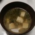 RINRI☆'s cooksnap of when they made 豆腐とのりの味噌汁(だしの素で).