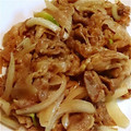 梨にゃんこ's cooksnap of when they made 豚バラと玉ねぎの生姜焼き.