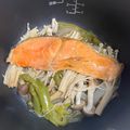 nikopunnn's cooksnap of when they made 圧力鍋で簡単♪鮭ときのこのバター醤油.