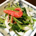 kazu3838's cooksnap of when they made 速攻おつまみ三つ葉とカニカマの和物.
