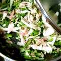 こめひと's cooksnap of when they made エコレシピ☆かぶの皮と葉のベーコン炒め.